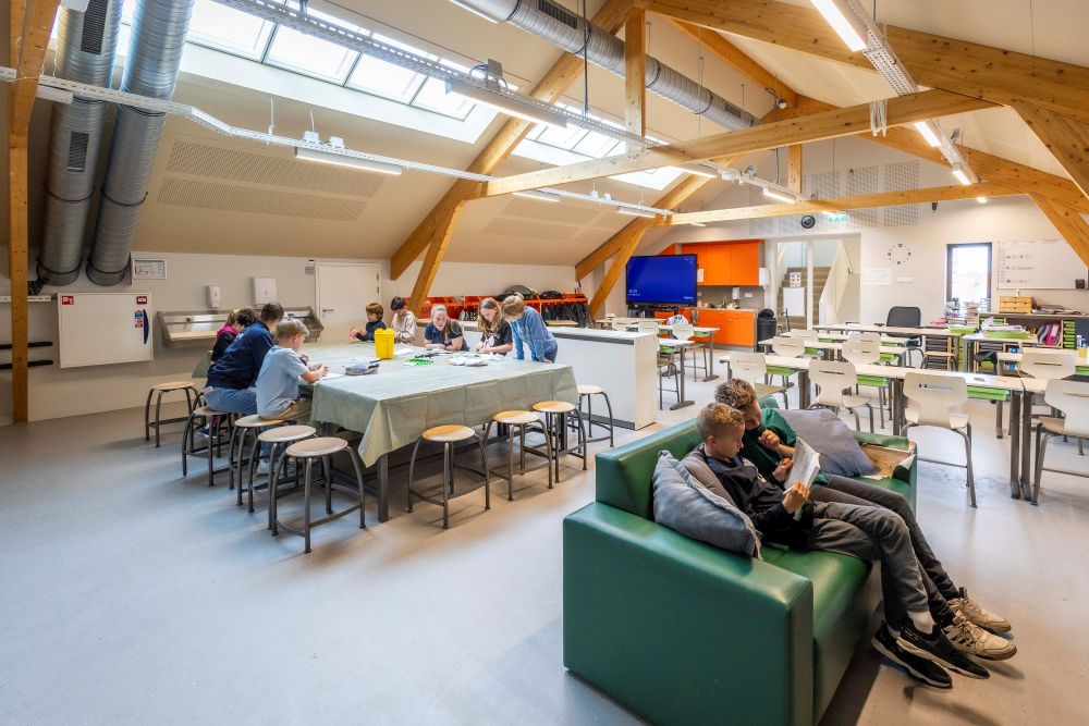 Dichtbij BSO Hoef en Haag in atelierruimte