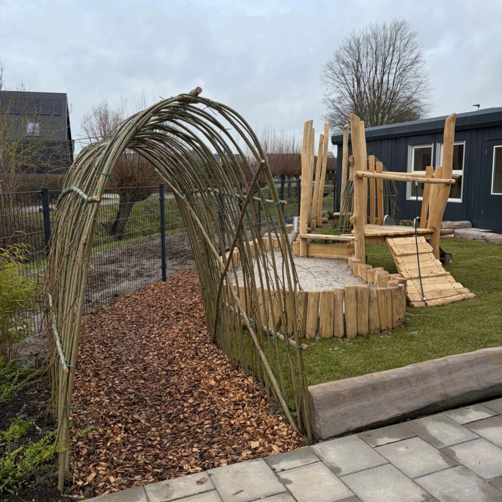 Buitenruimte Dichtbij kinderdagverblijf Droomweide in Meerkerk